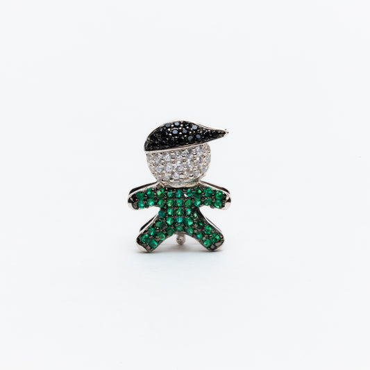 Niño color verde