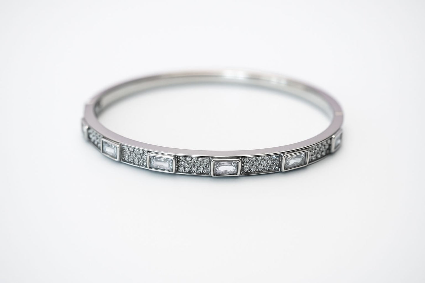 Pulsera de acero inoxidable con cristal y zirconias