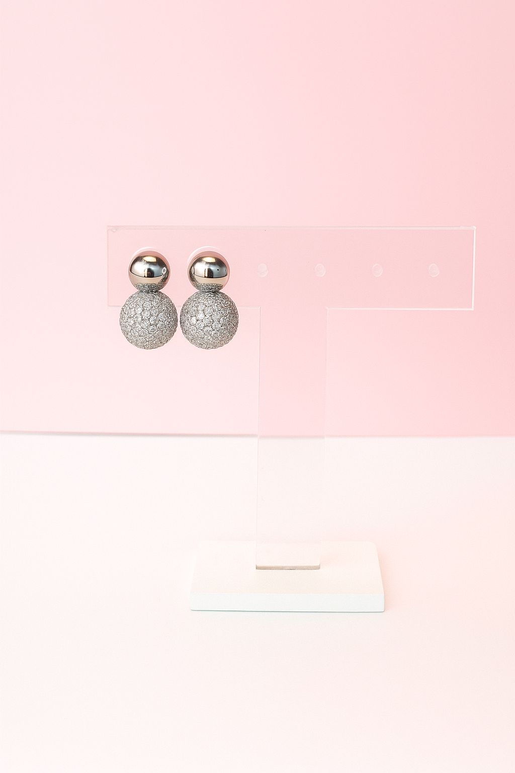 Aretes plateados gota con zirconias