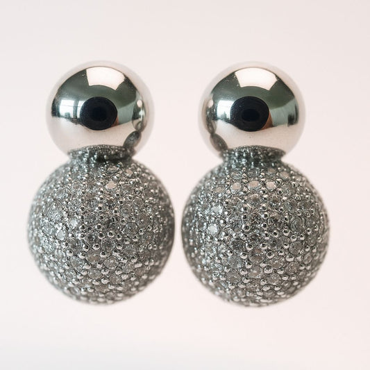 Aretes plateados gota con zirconias