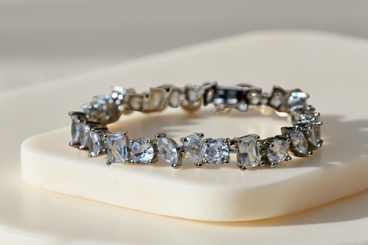 Pulsera plateada de cristal